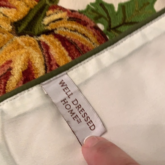 Fall Table Runner🍂Like new! - Picture 8 of 10